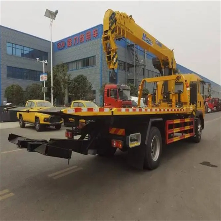 盐城附近小随车吊出租电话，轻松解决搬运烦恼